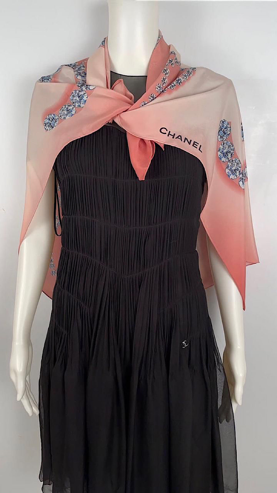 Chanel 05A 2005 Fall Black Silk pleated Dress FR 38 US 4/6