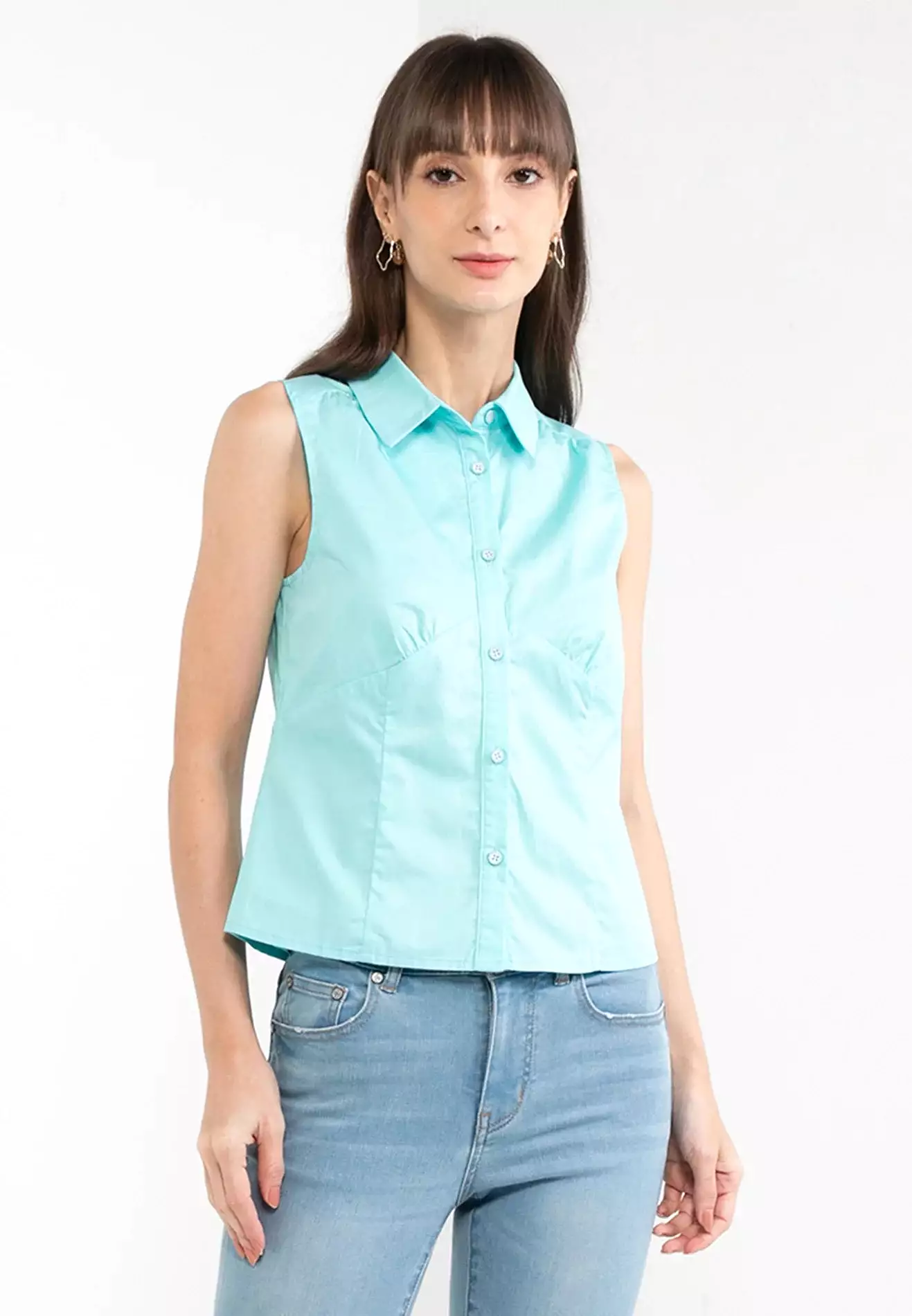 ELLE Apparel Sleeveless Collar Button Up Shirt