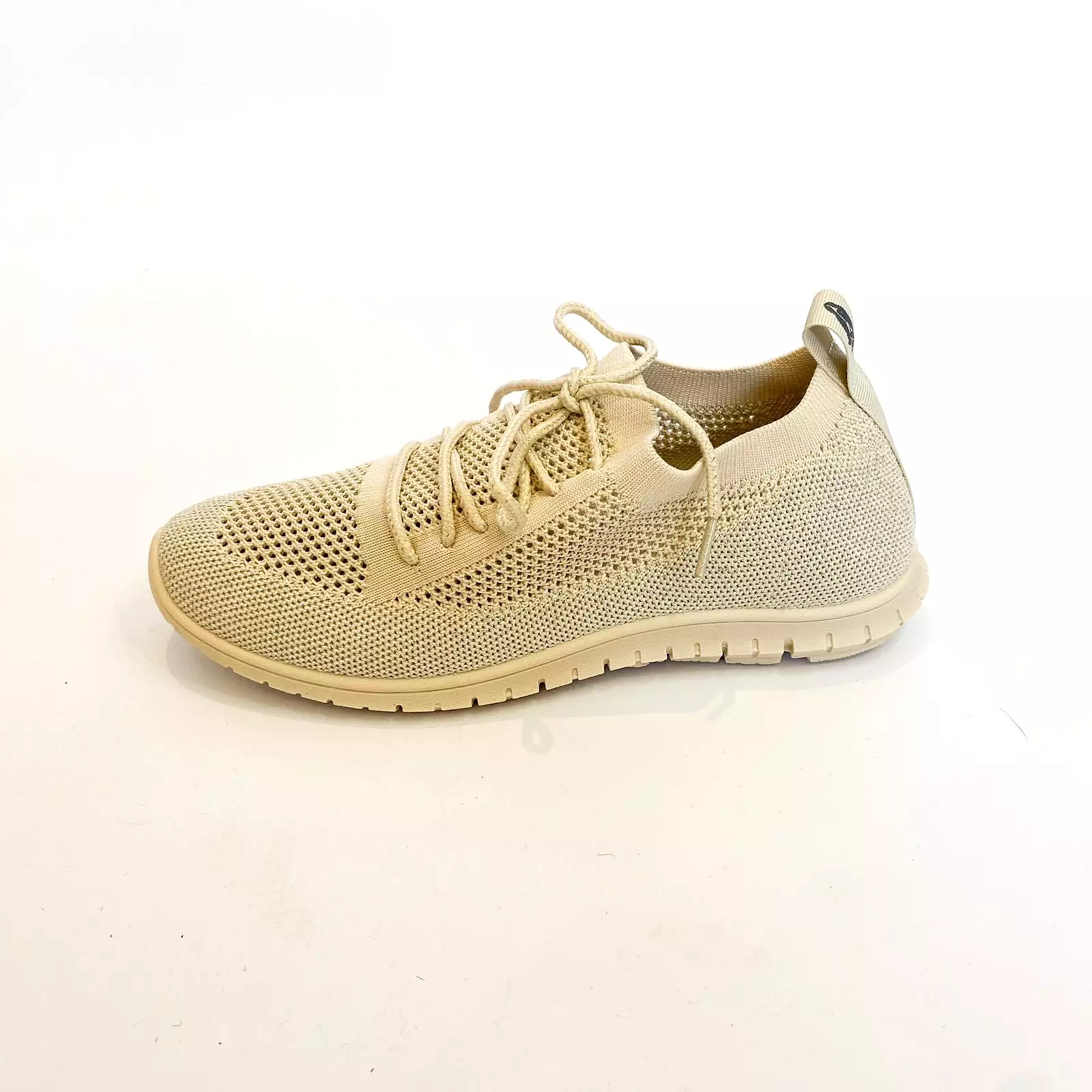 Hush Puppies beige nansen slip on sneaker