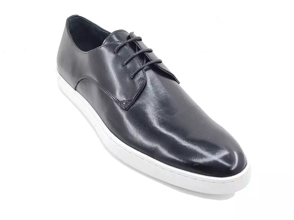 Low Top Leather Derby Sneaker