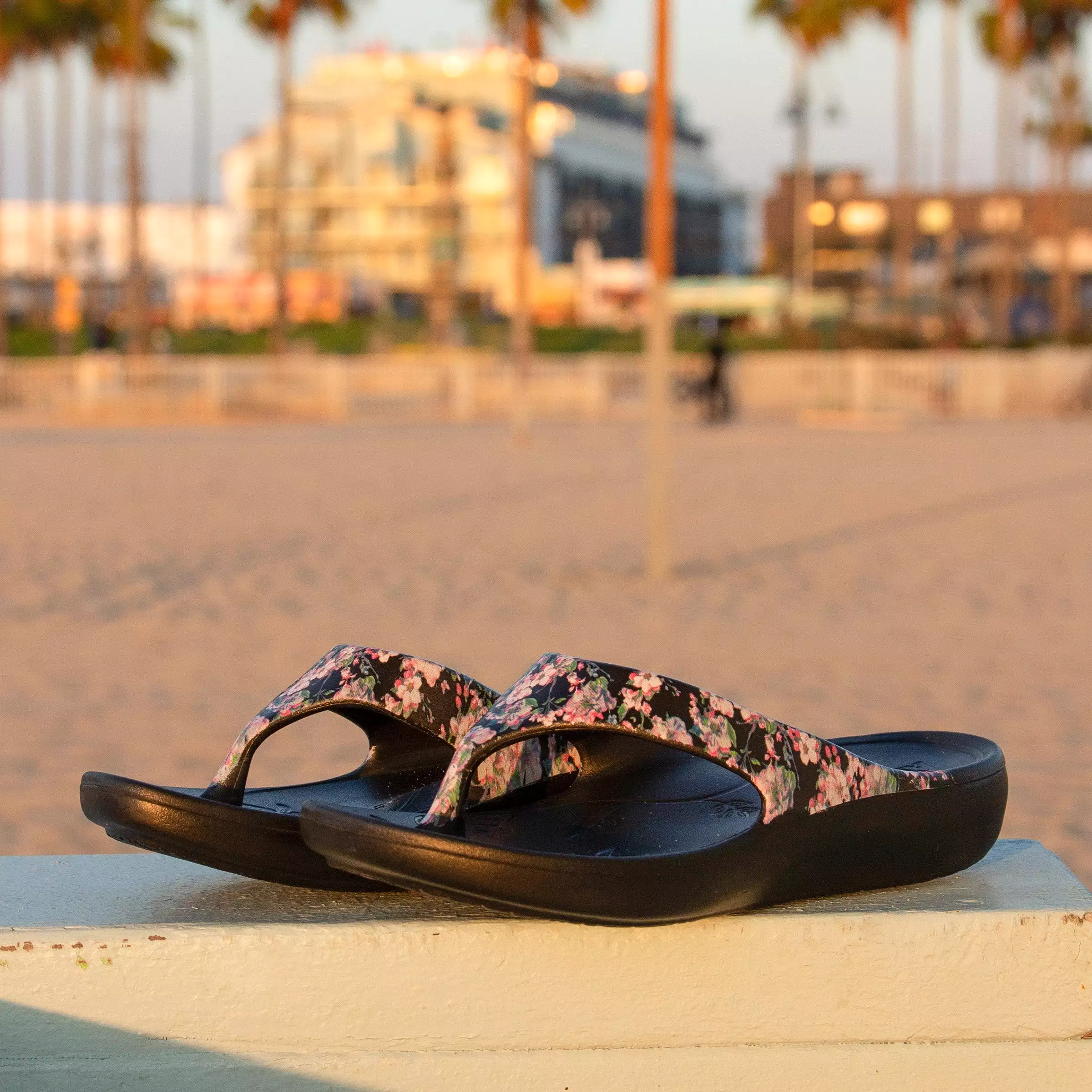 Ode Decorum Sandal