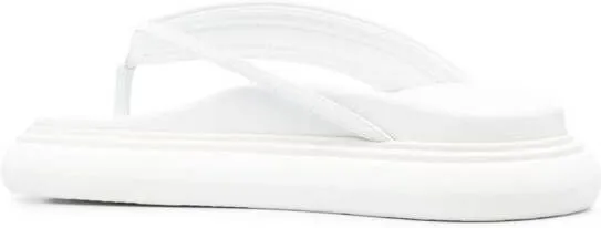 The Attico padded leather flip flops White